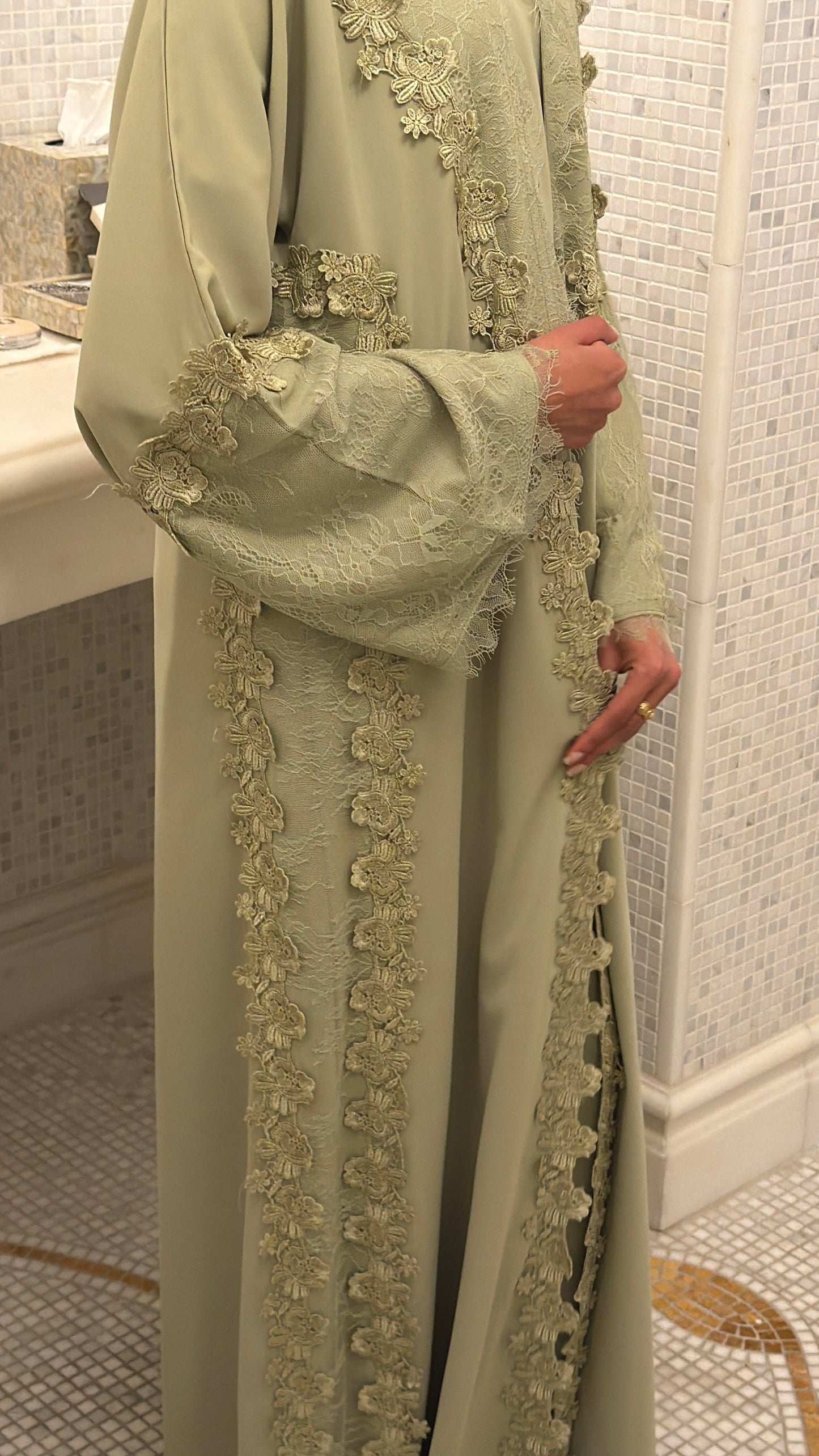 Naira (نيرة) Lime Green