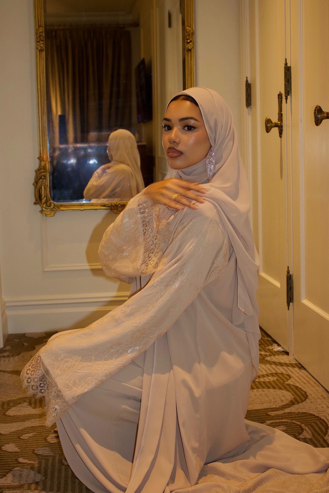 Azhar (أزهار) Beige