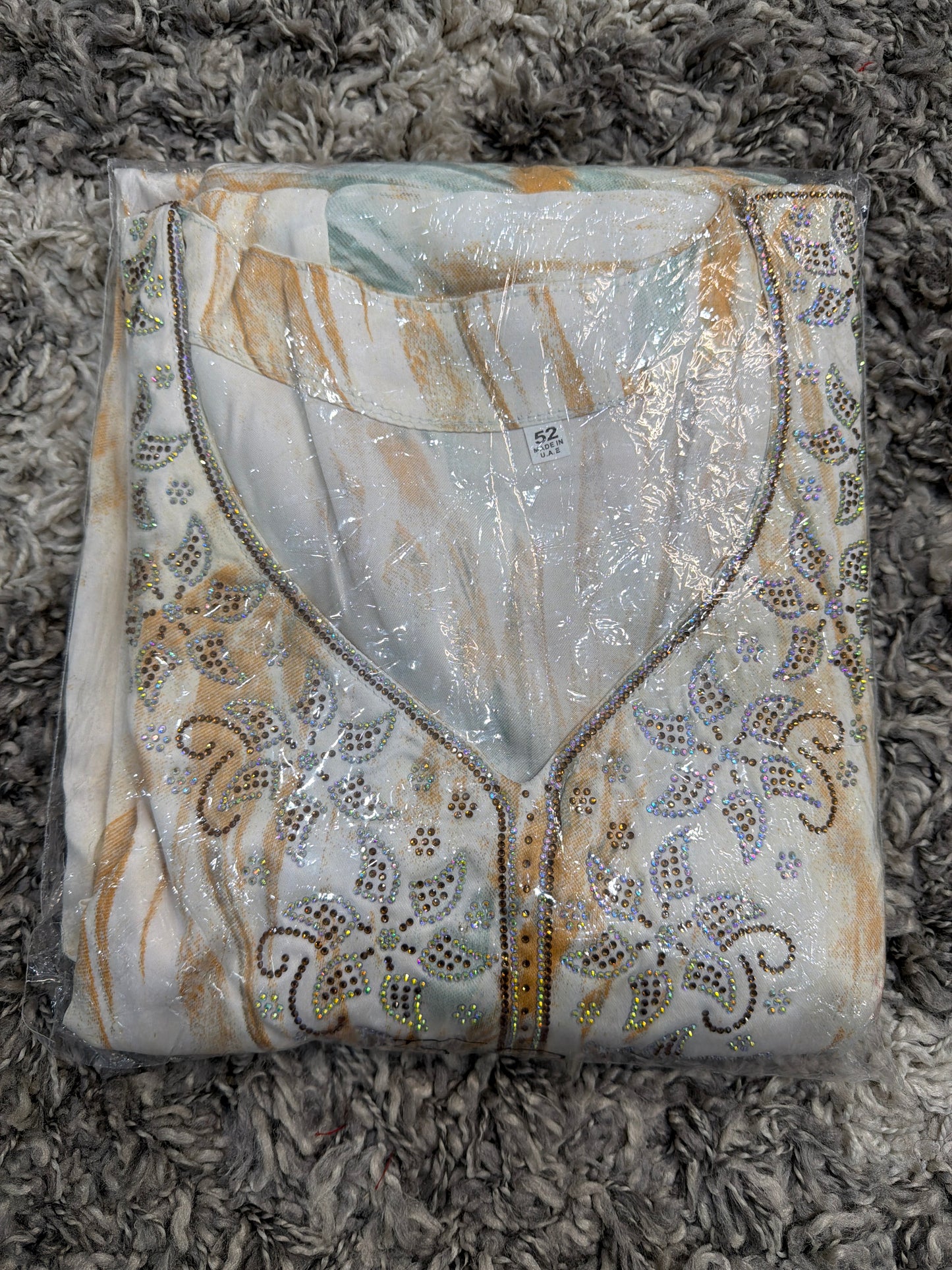 Makhaweer (مَخَاوِيْر)