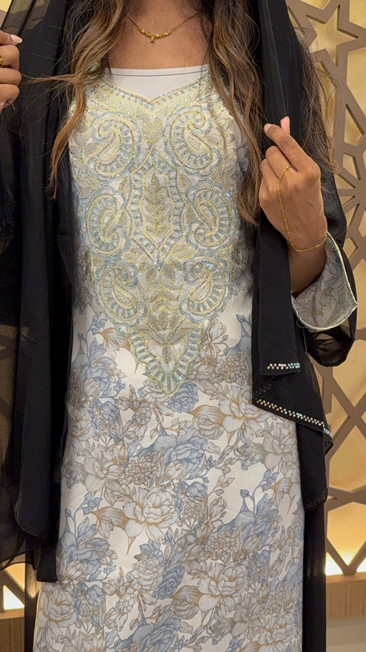 Makhaweer (مَخَاوِيْر)