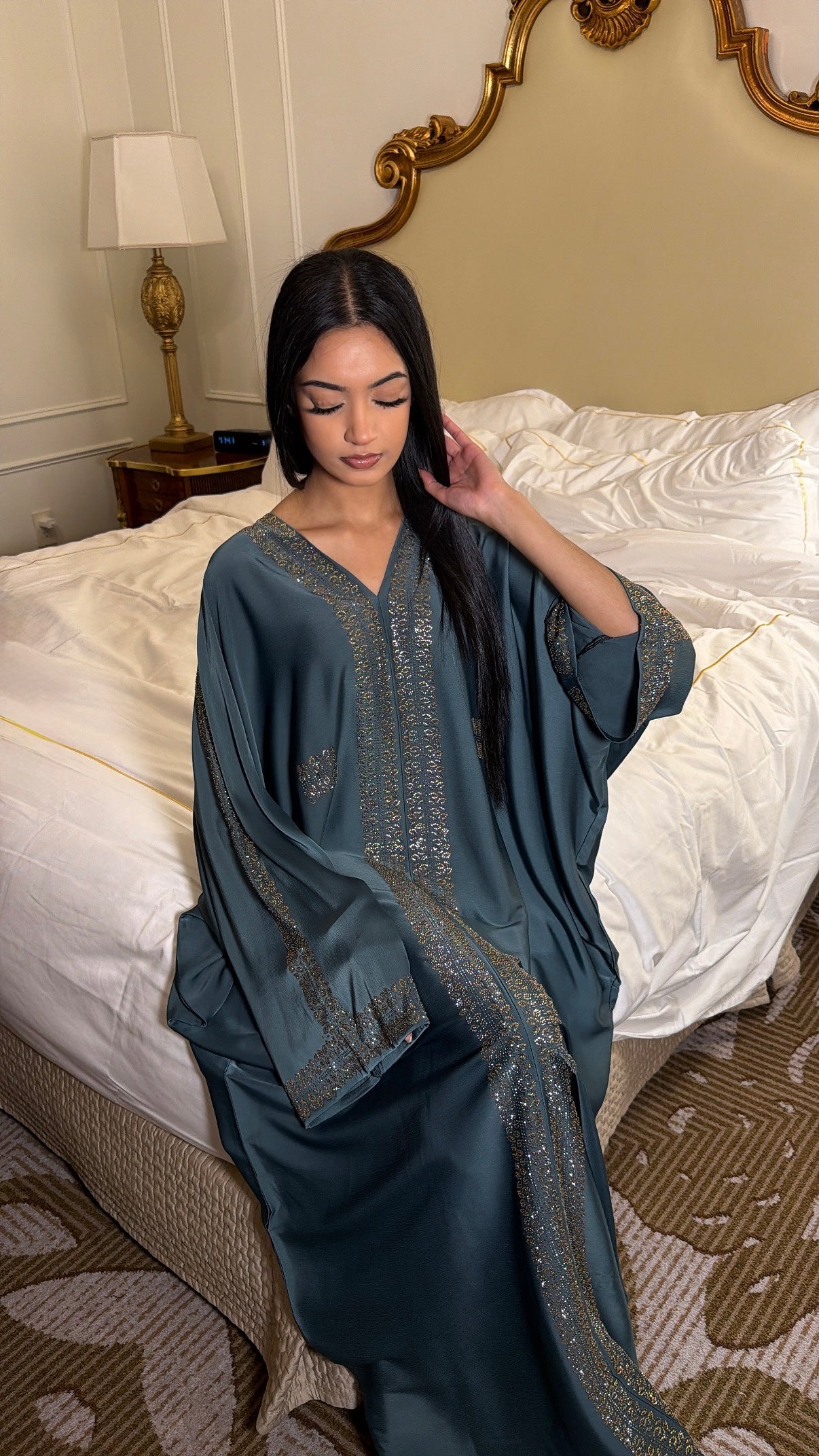 Nadine (نادين)