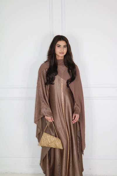 Nora (نورَة)