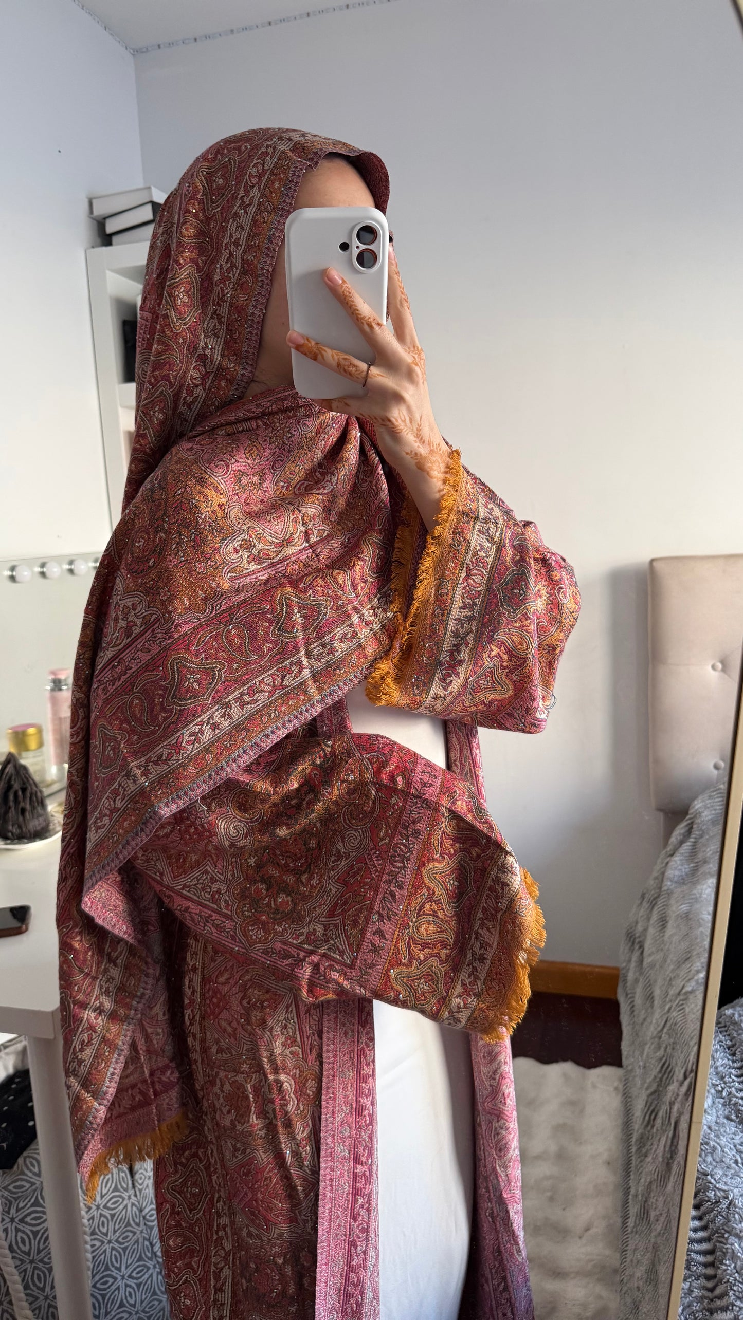 Pashmina Abaya with Stone