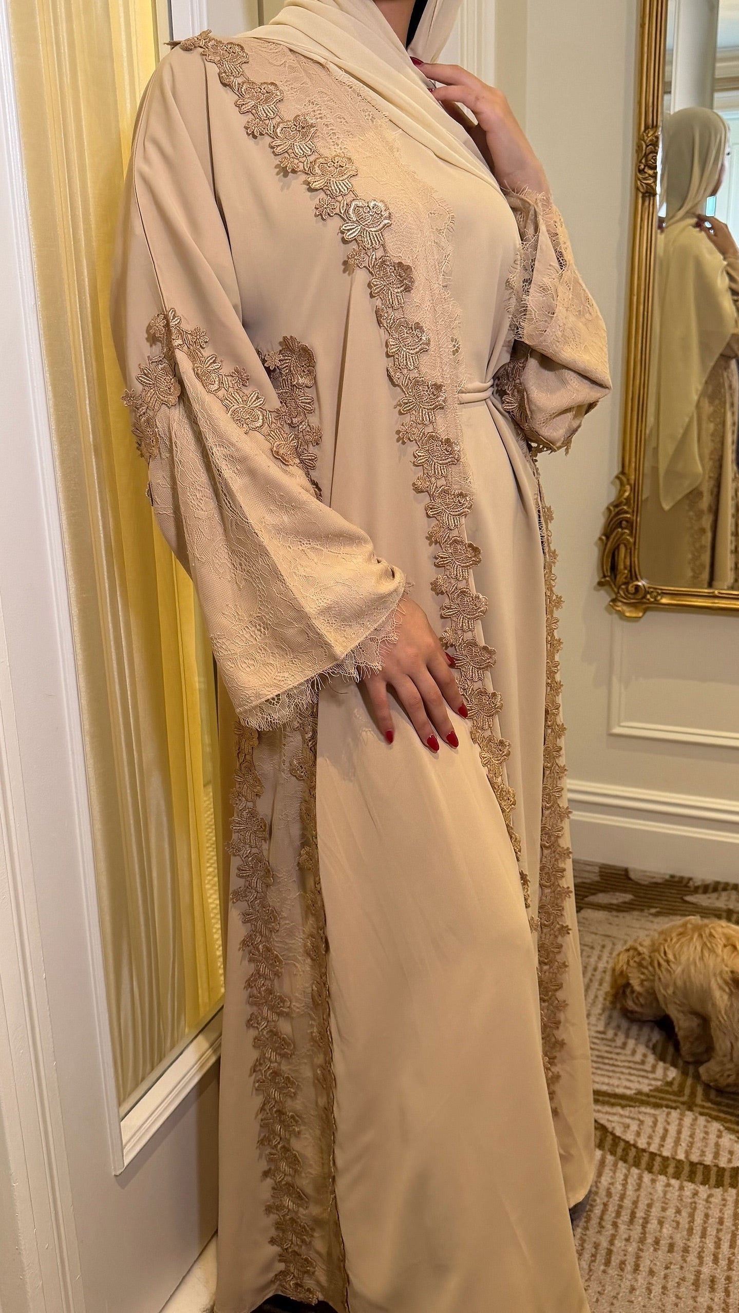 Naira (نيرة) Beige