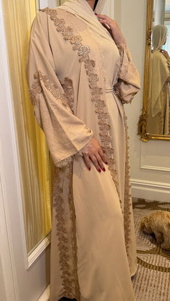 Naira (نيرة) Beige