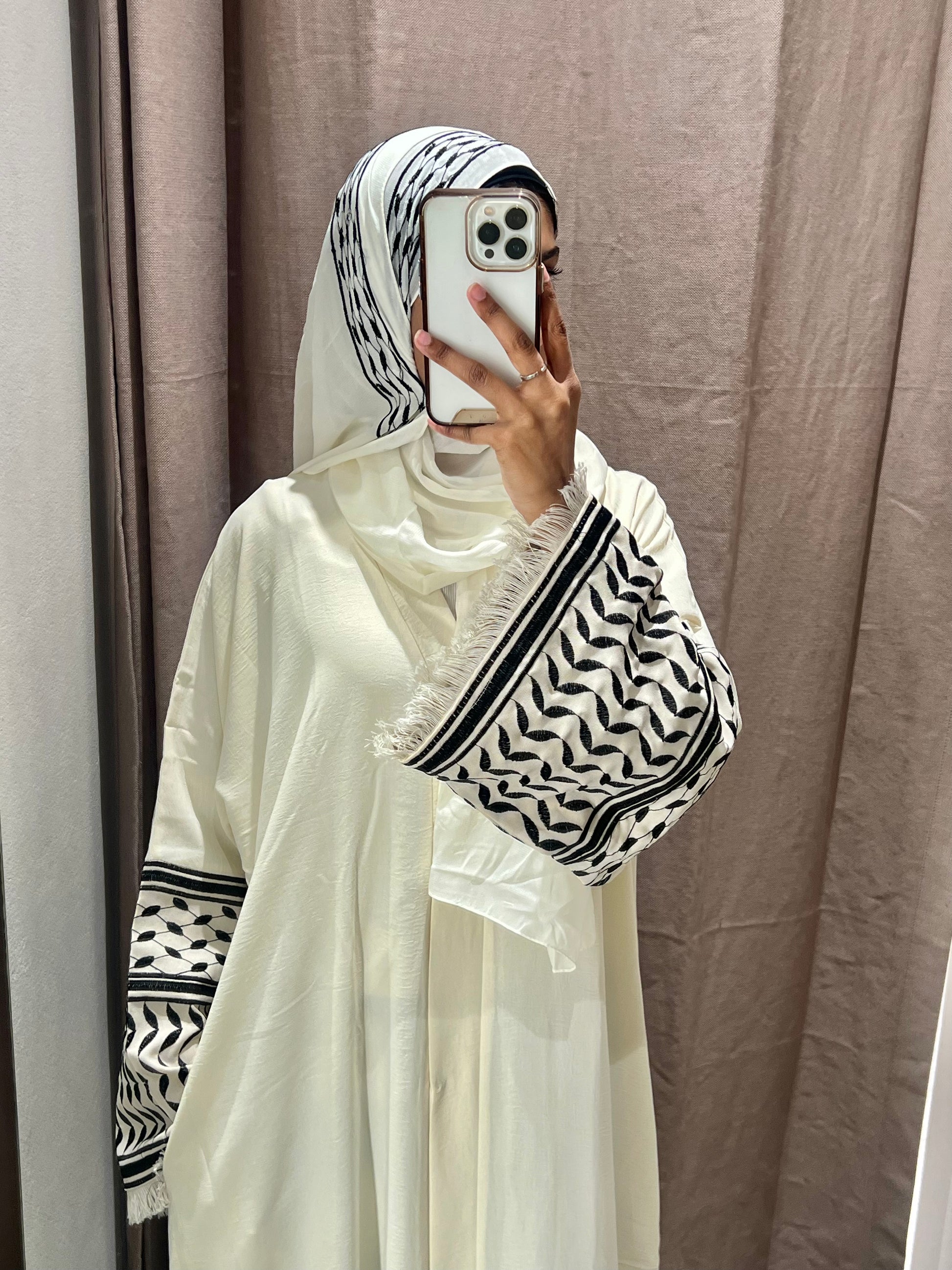 White Keffiyeh Abaya – Glamabayasss