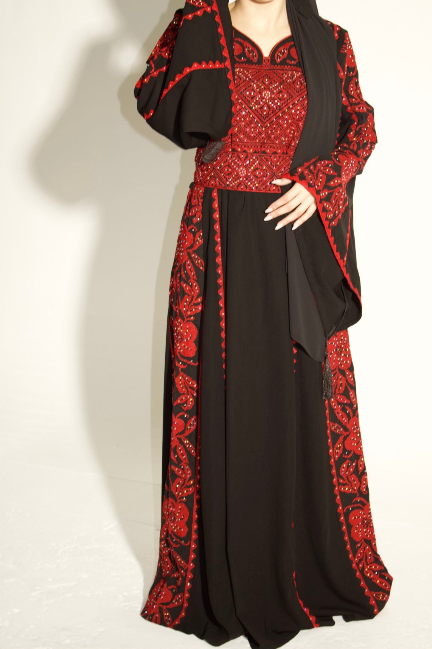 Palestinian Thobe