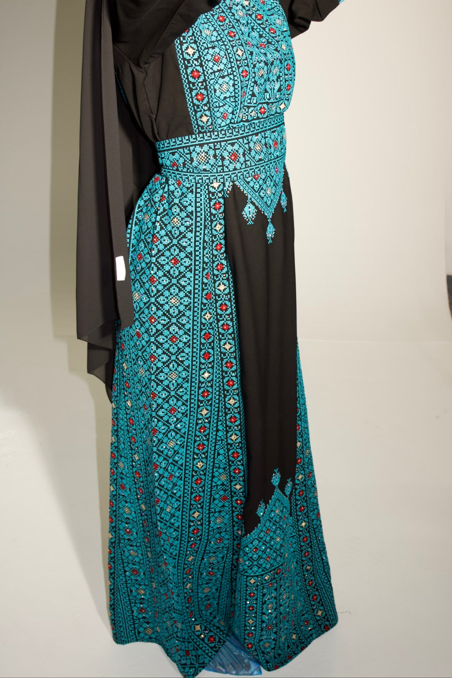 Palestinian Thobe