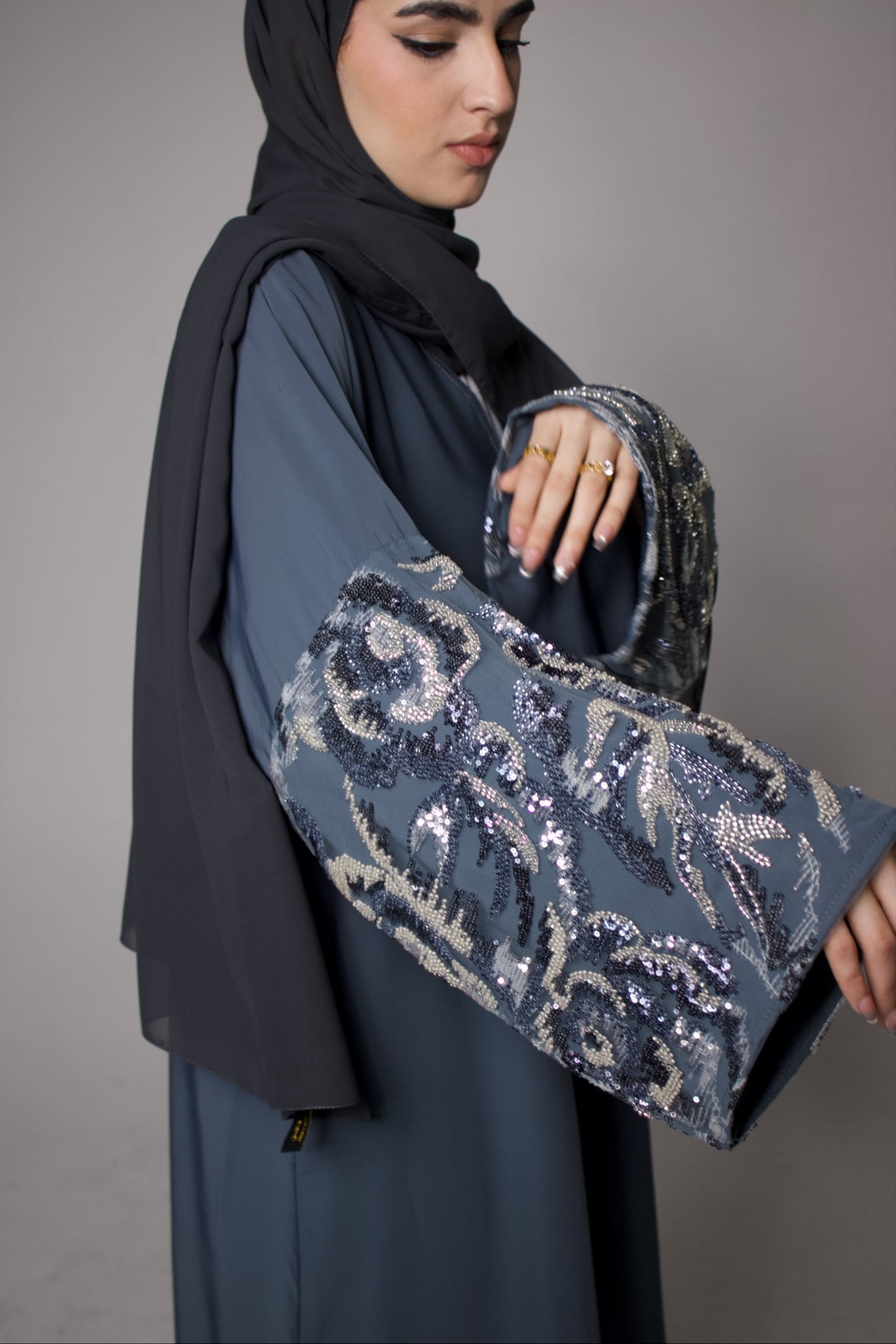 Tabarek Abaya (Indigo)