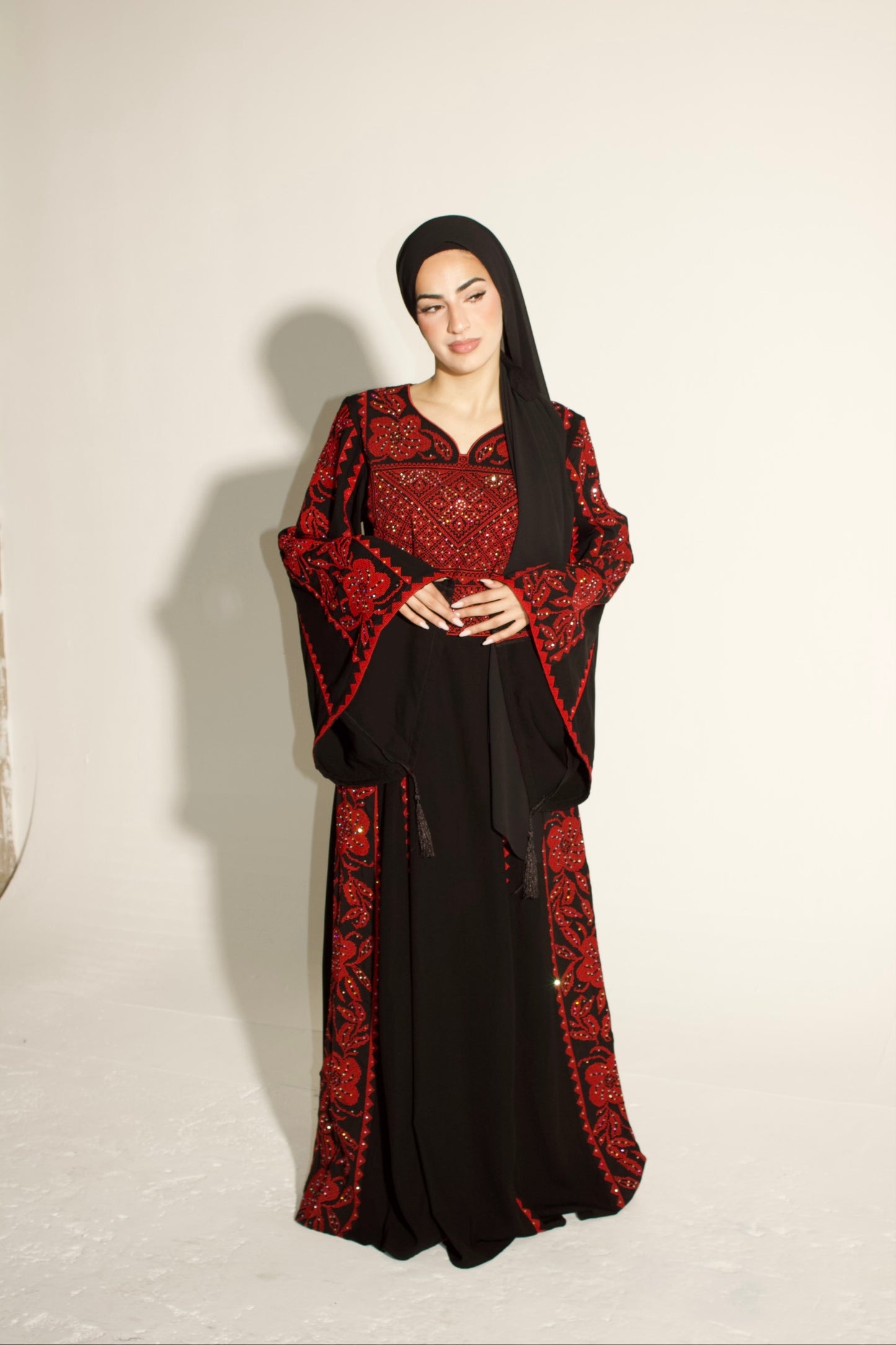 Palestinian Thobe