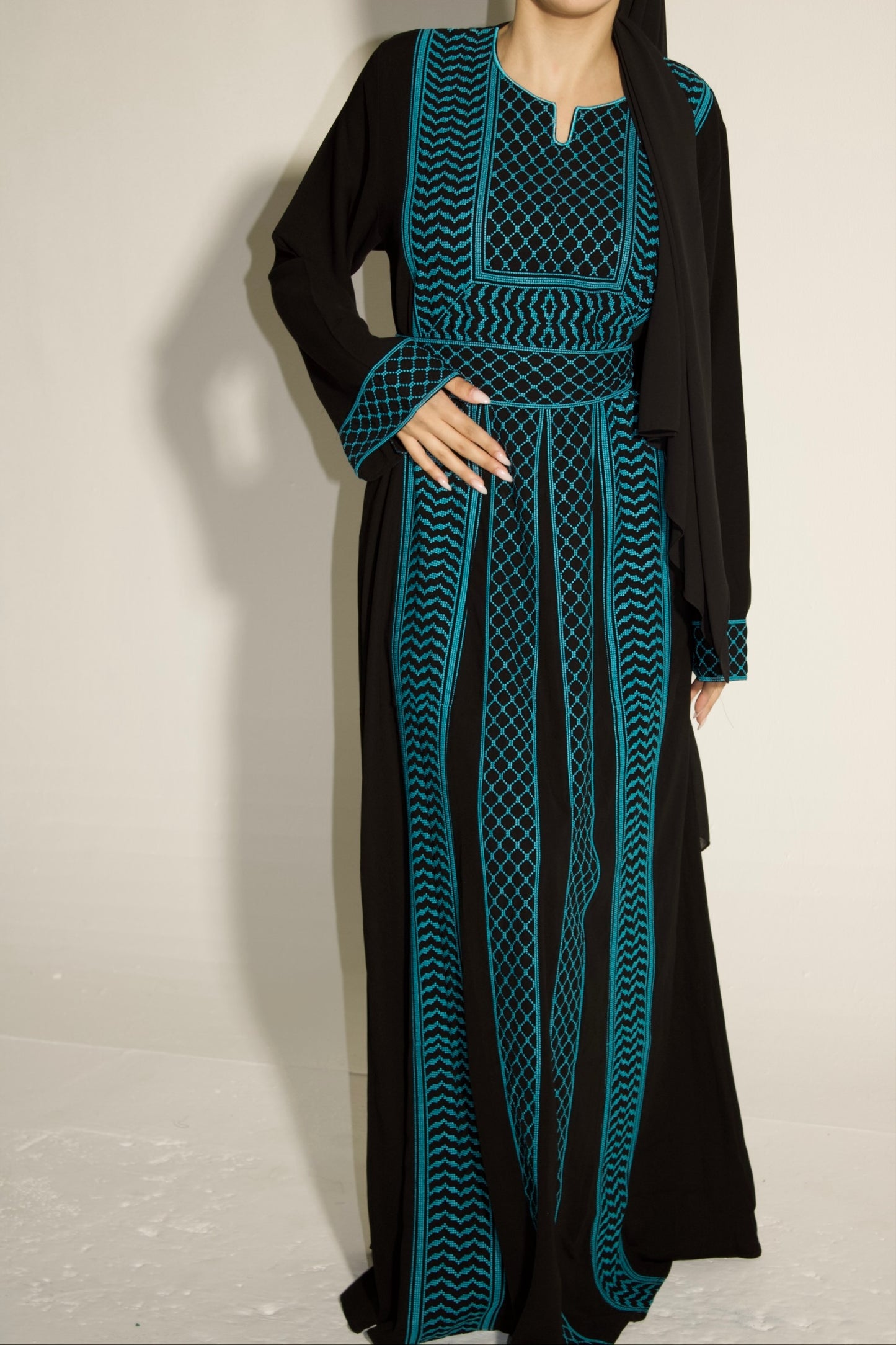 Palestinian Thobe