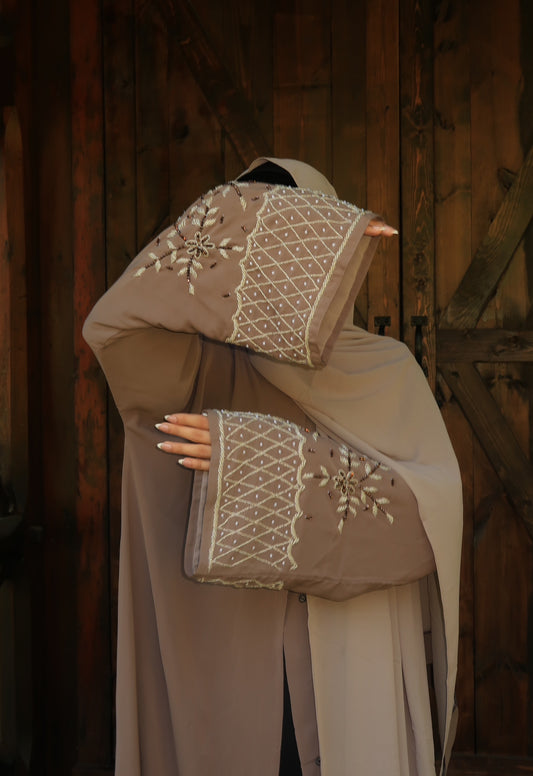 Bisma Abaya in Dusty Brown