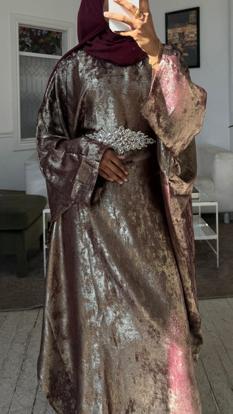 Tahani (تهاني) maroon