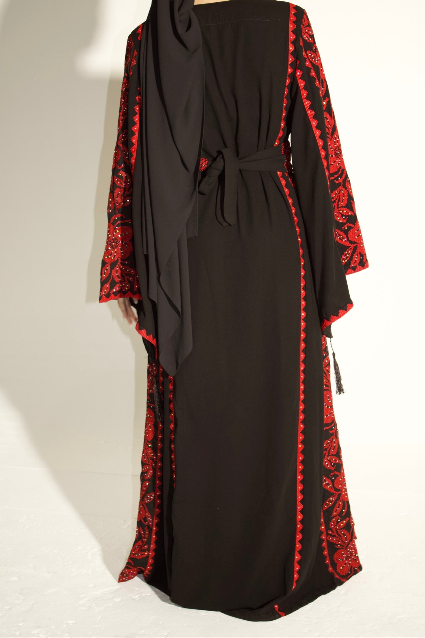 Palestinian Thobe