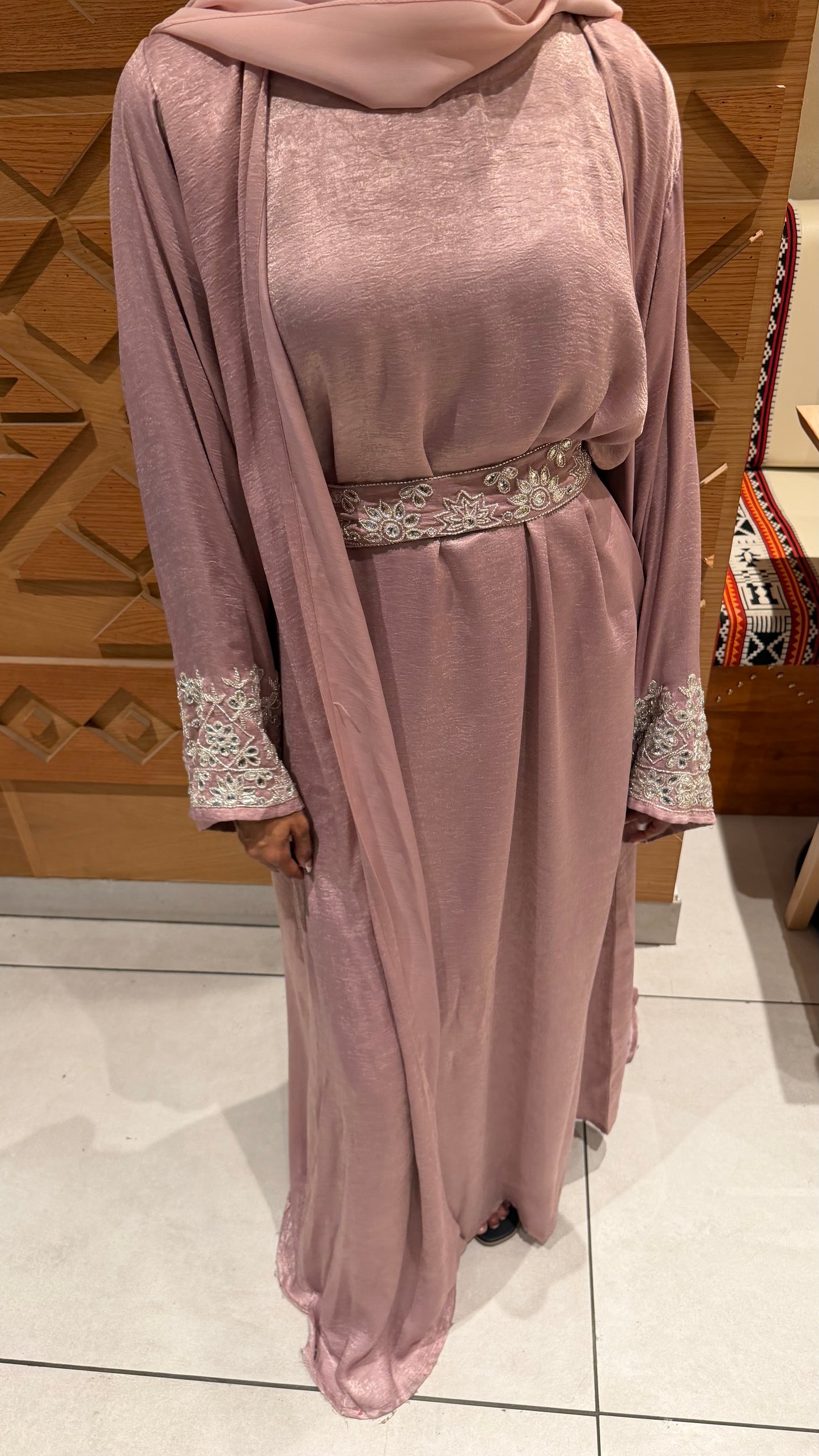 Zaina (زينة) Pink