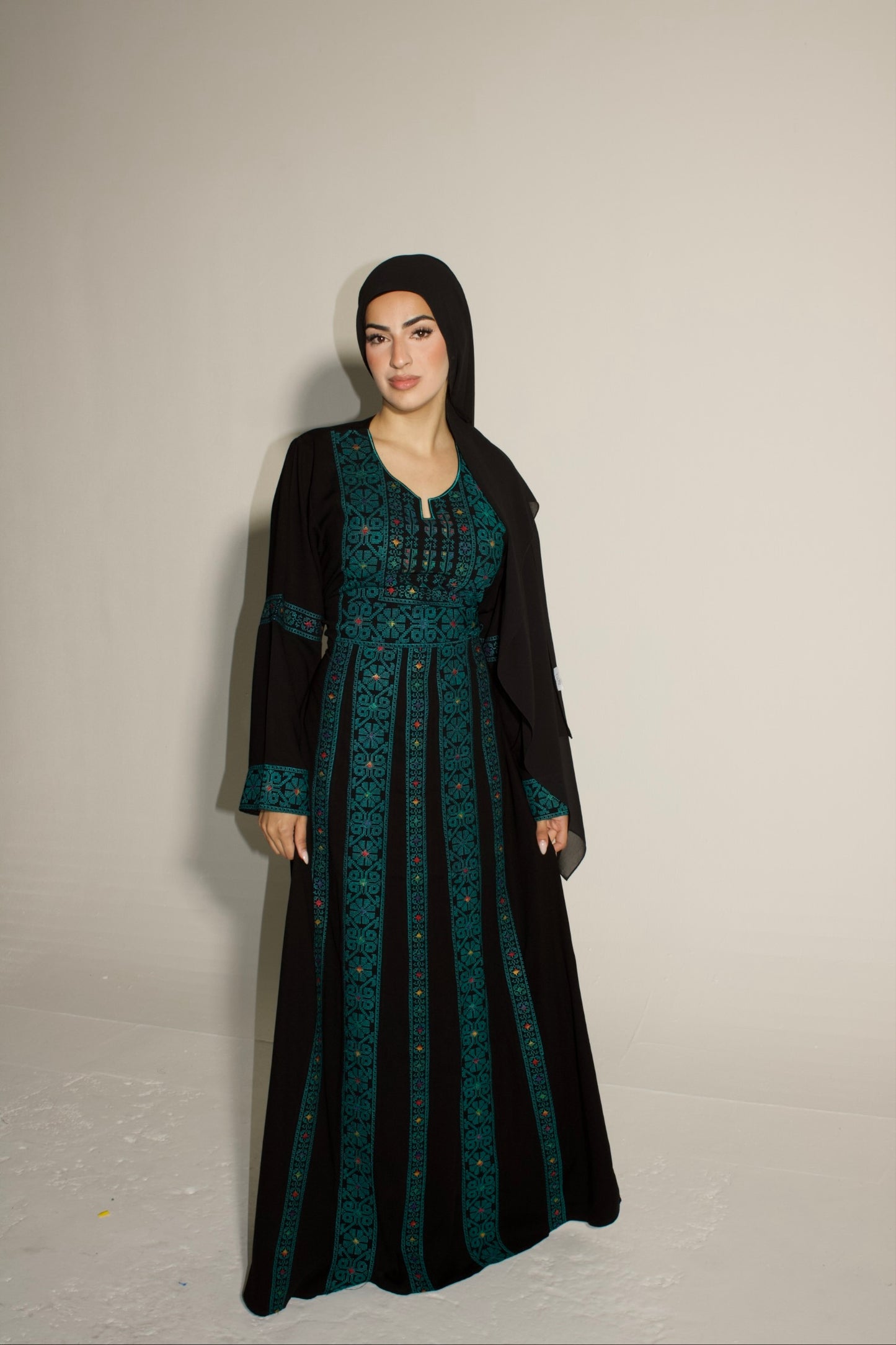 Palestinian Thobe