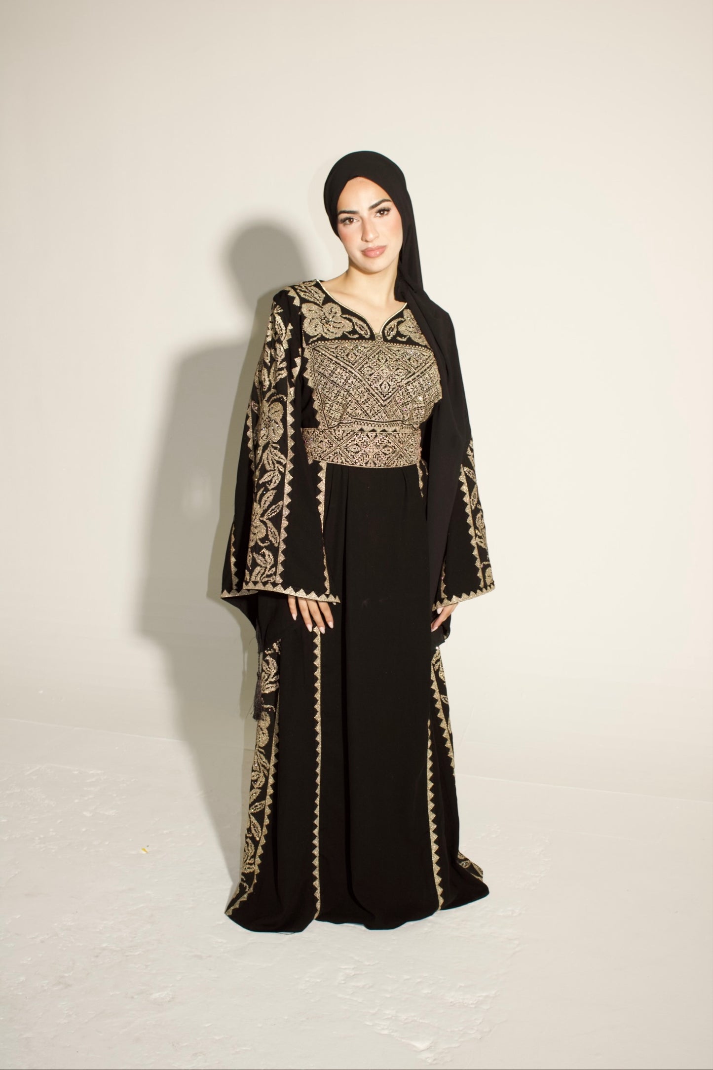 Palestinian Thobe
