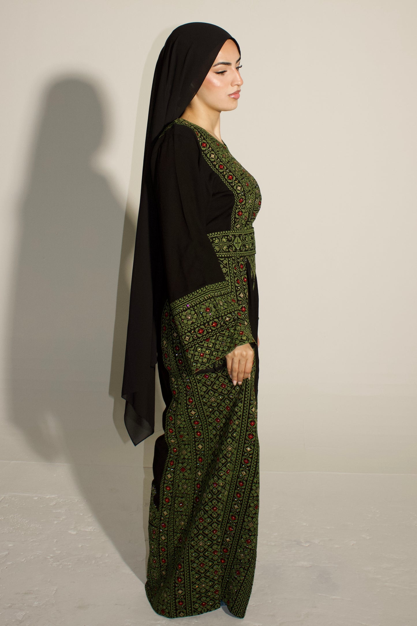 Palestinian Thobe