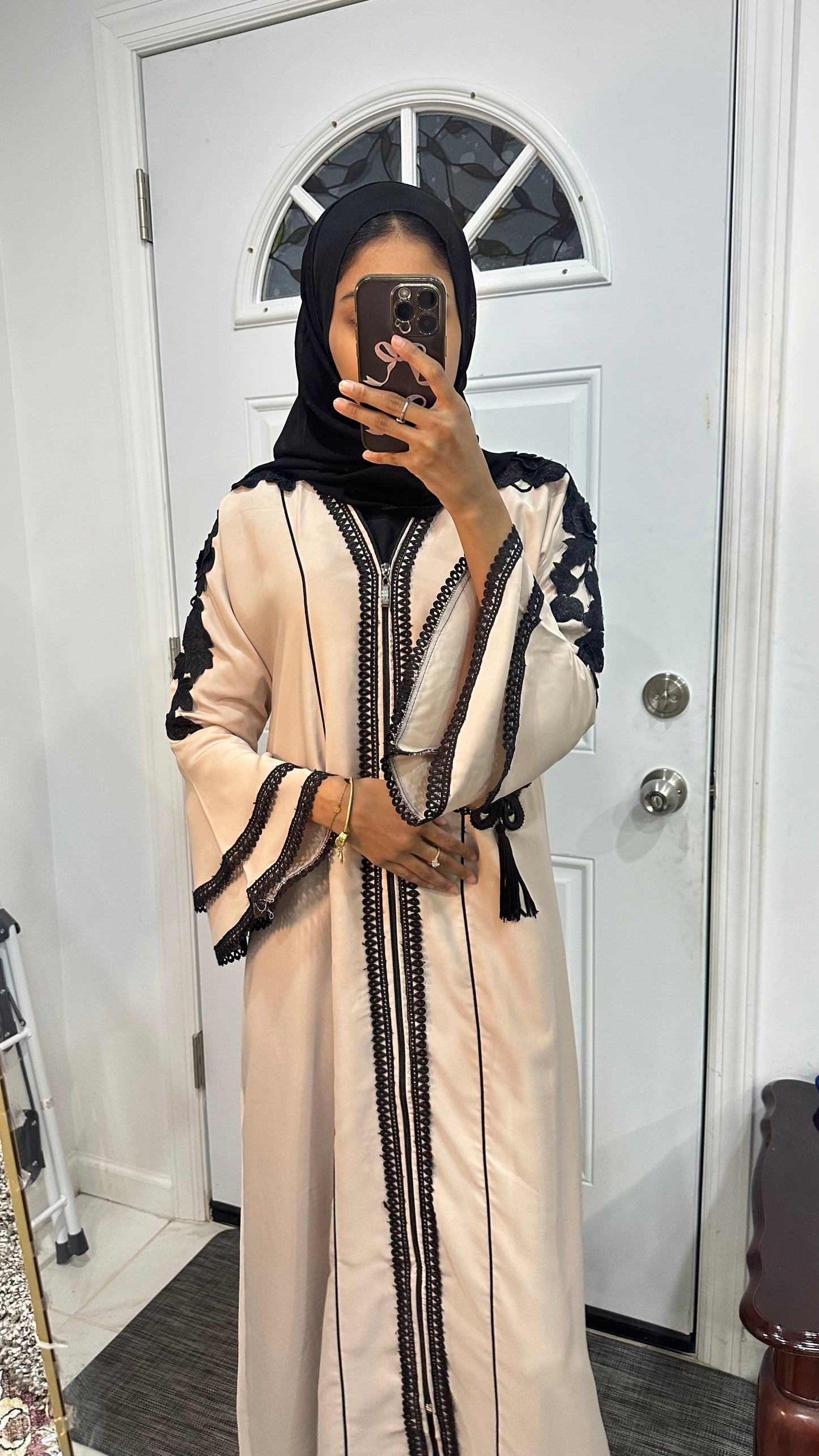 $35 zipper cream color abaya