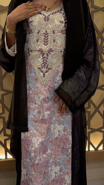 Makhaweer (مَخَاوِيْر)