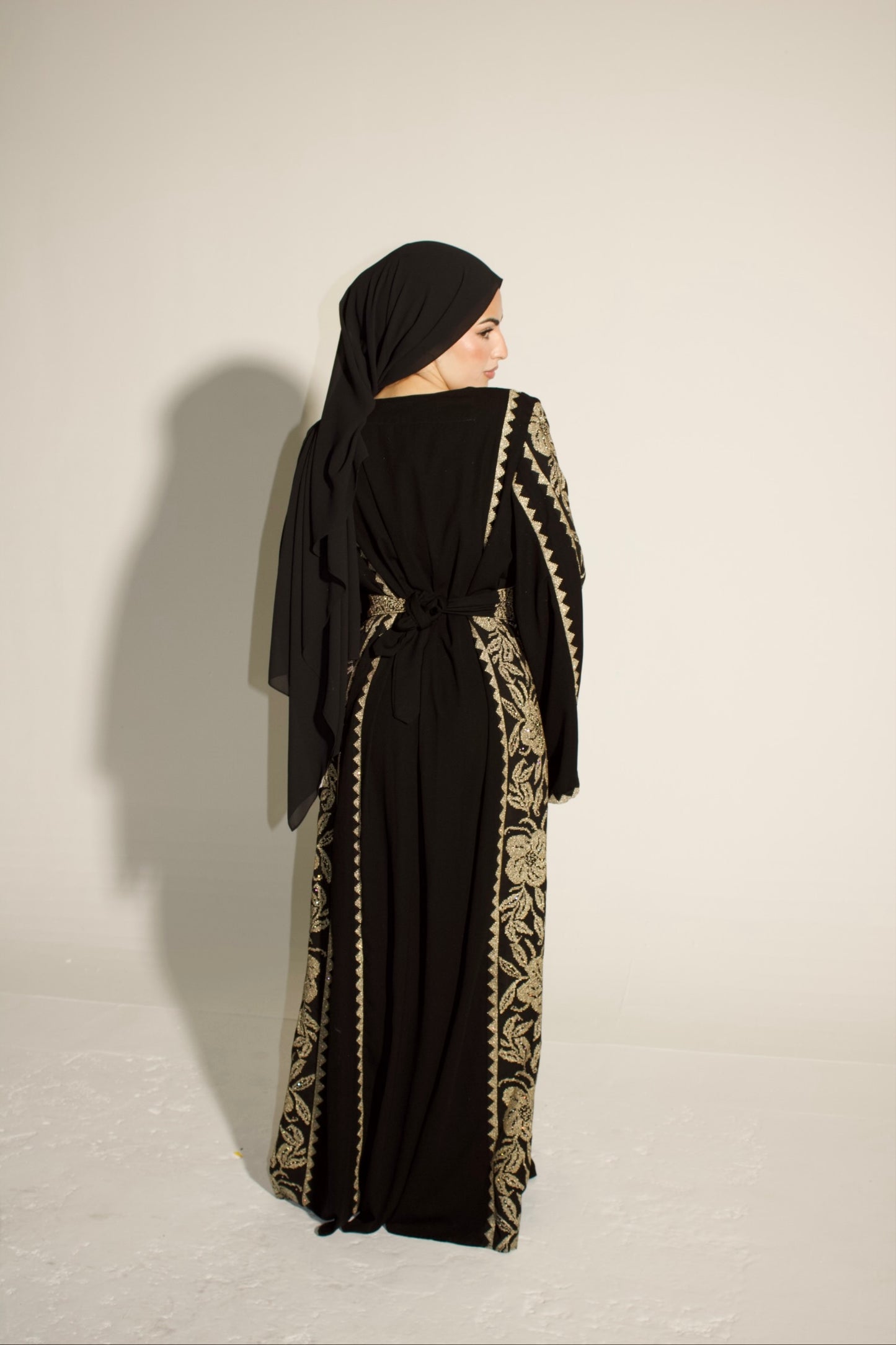 Palestinian Thobe