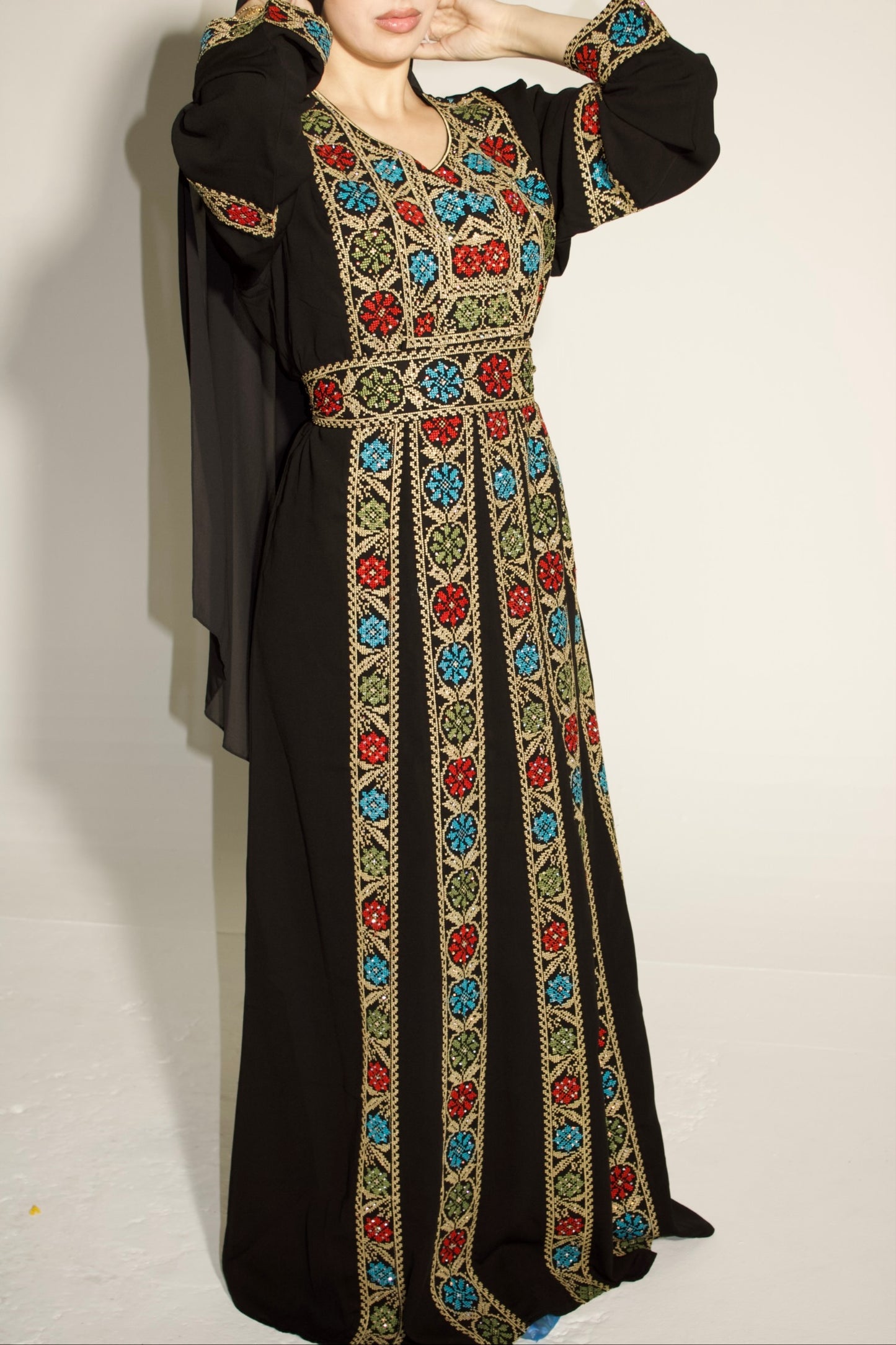Palestinian Thobe