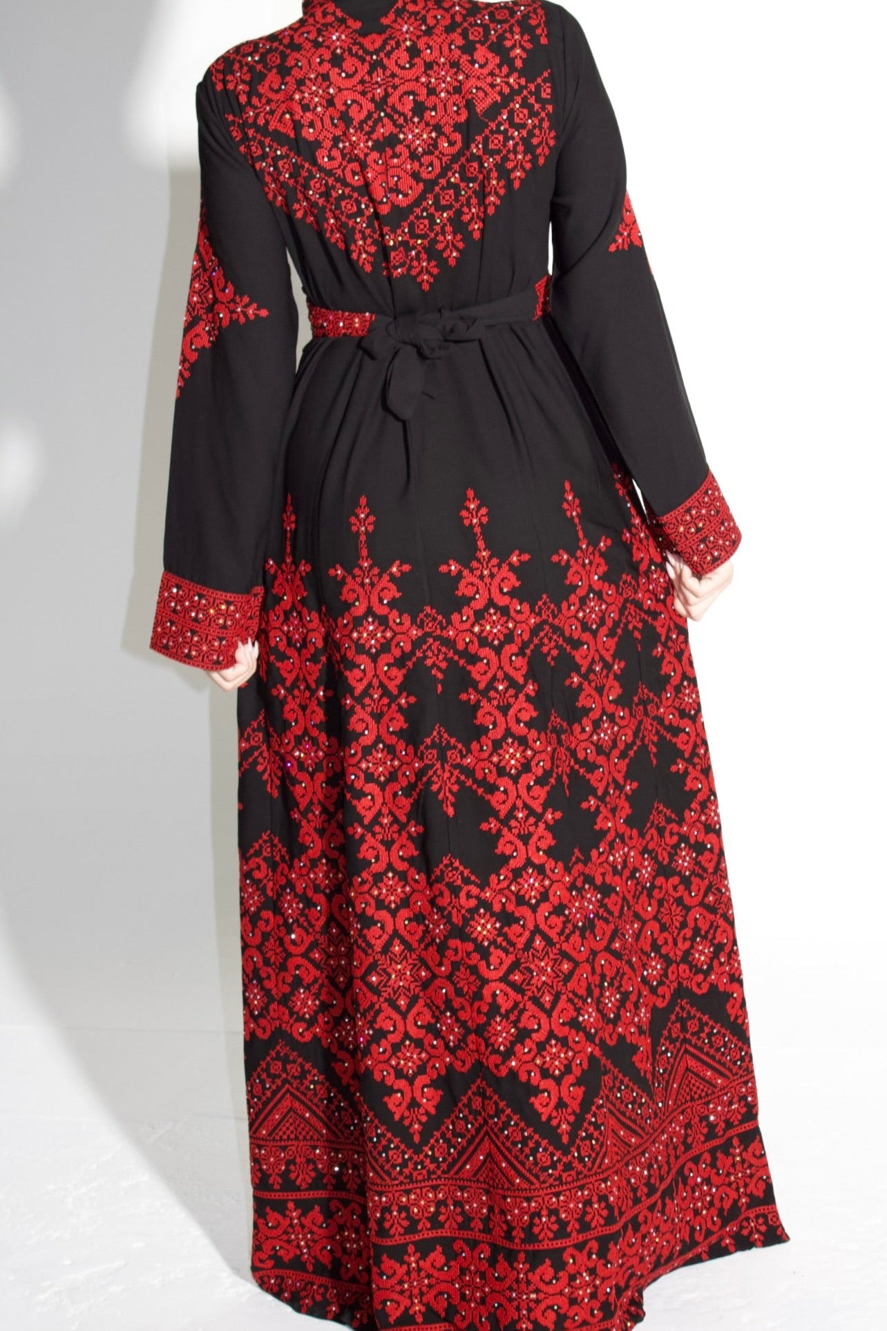 Palestinian Thobe