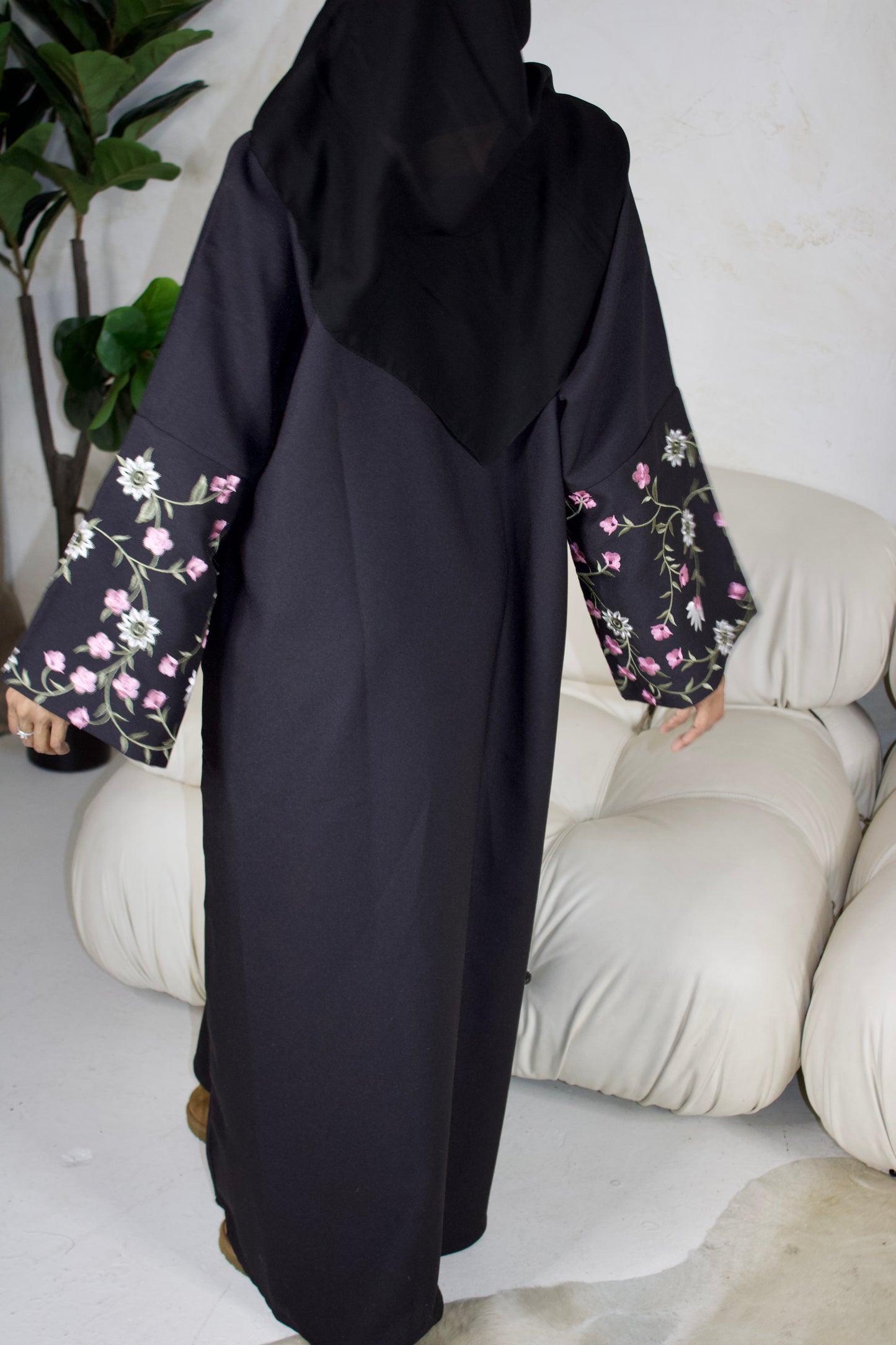 Warada Abaya