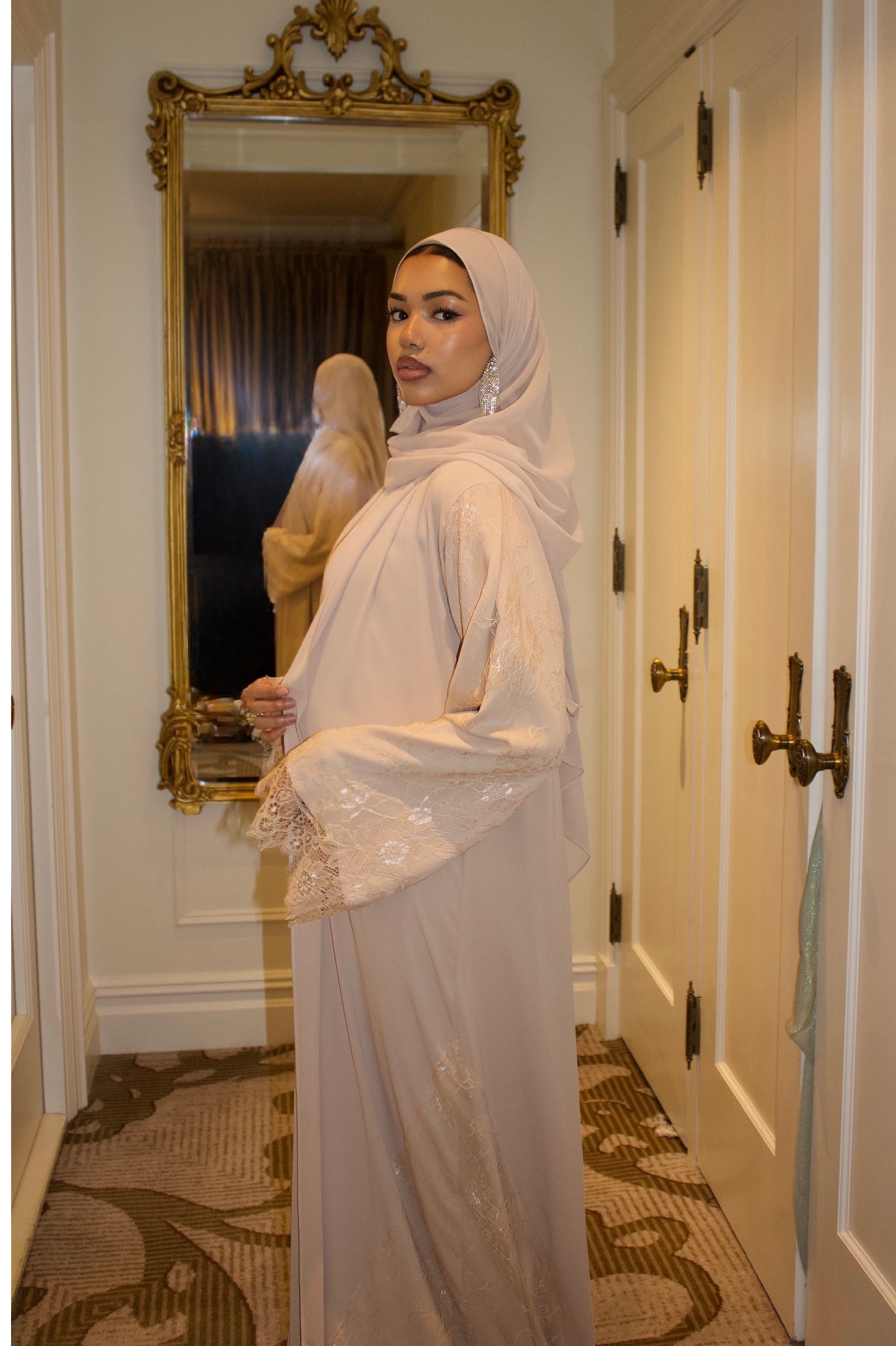Azhar (أزهار) Beige