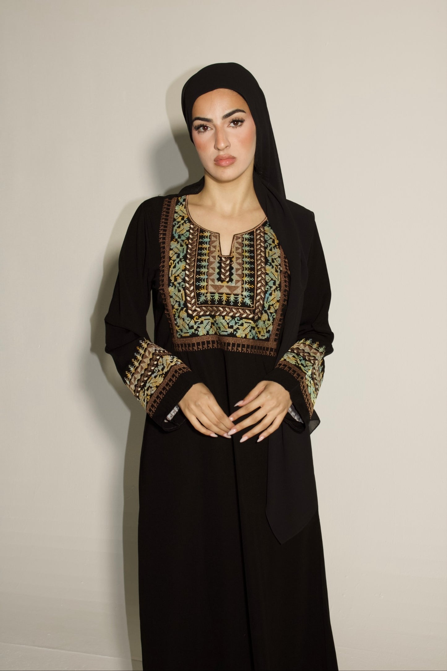 Palestinian Thobe