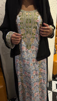 Makhaweer (مَخَاوِيْر)
