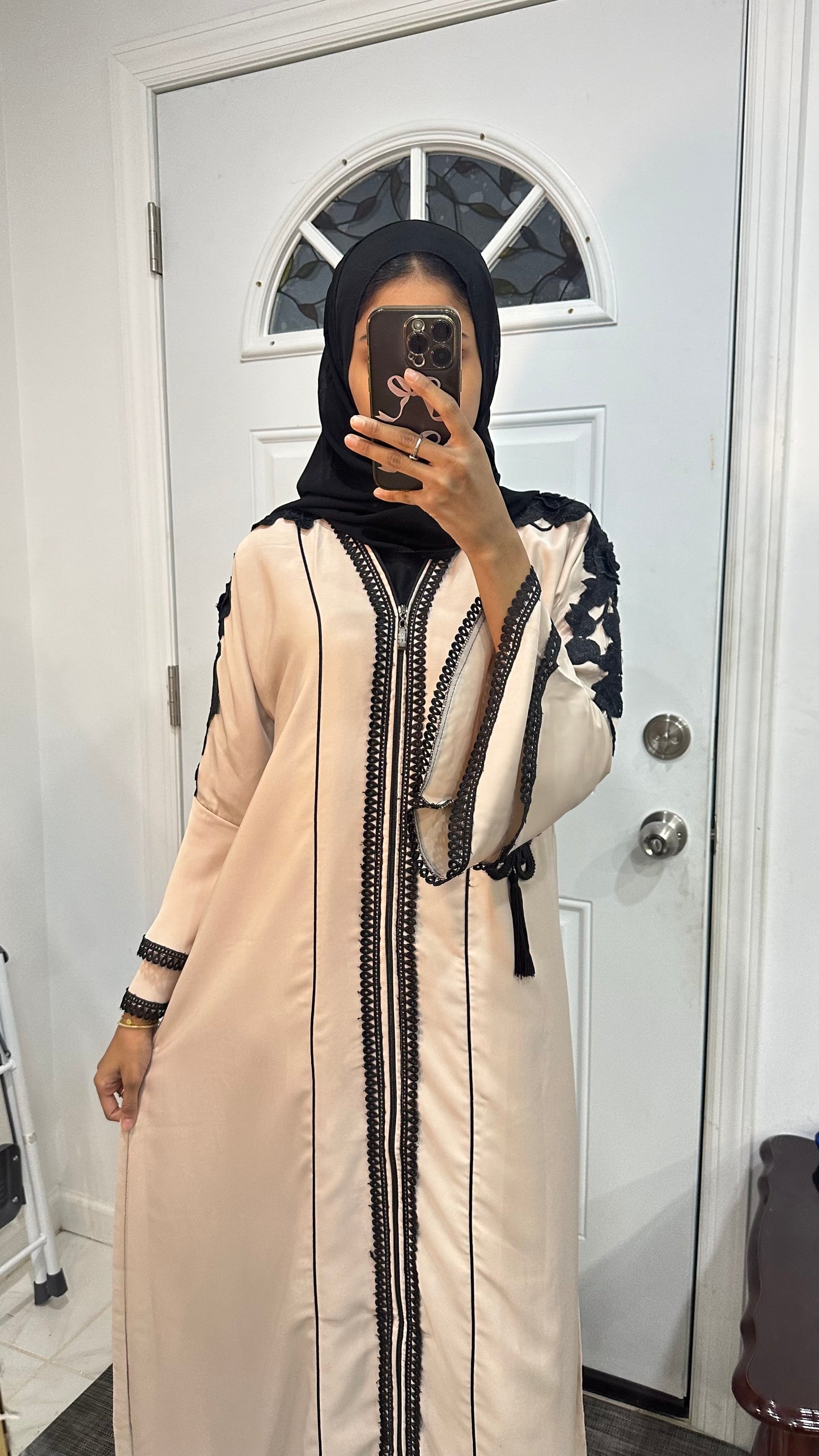 $35 zipper cream color abaya