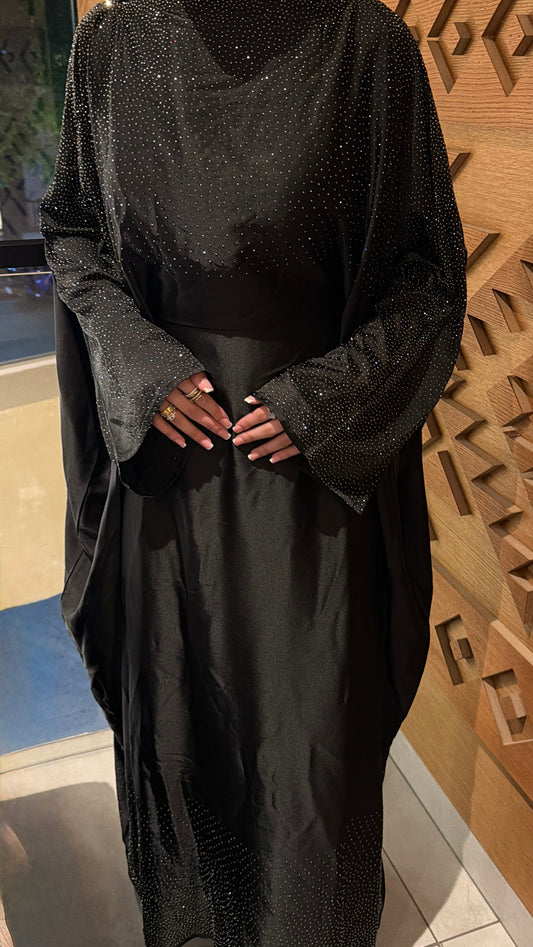 Zainab (زينب) Black