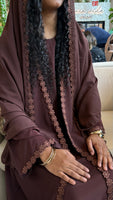 Nazeera نذيرة brown
