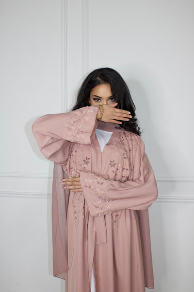 Amina آمنة