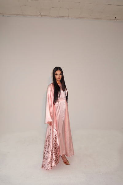 Nour (نور)
