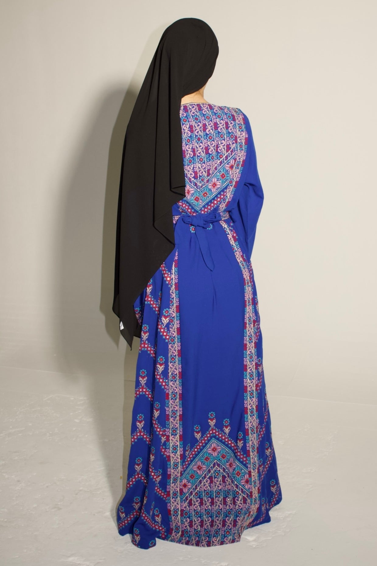 Palestinian Thobe