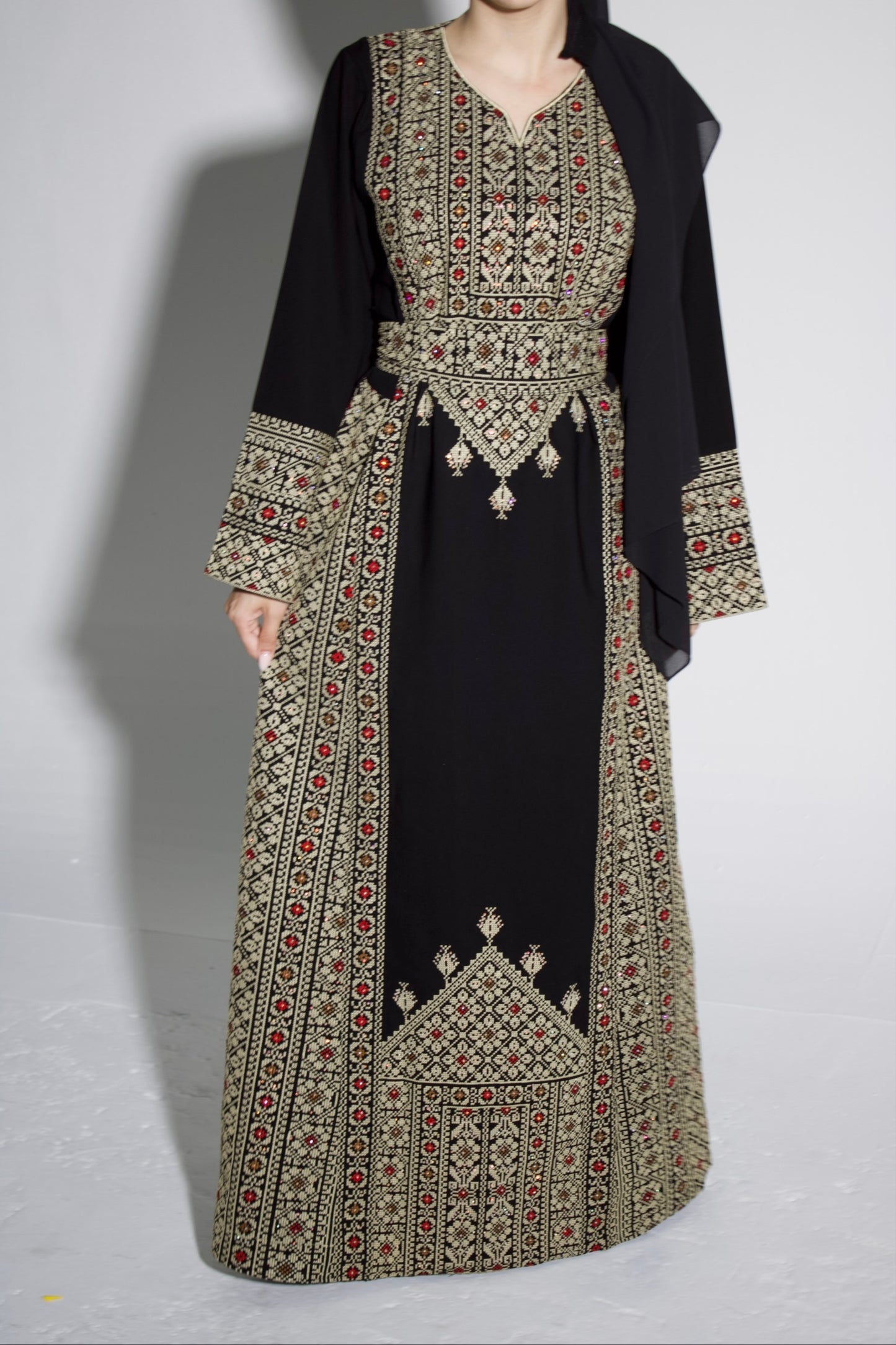 Palestinian Thobe