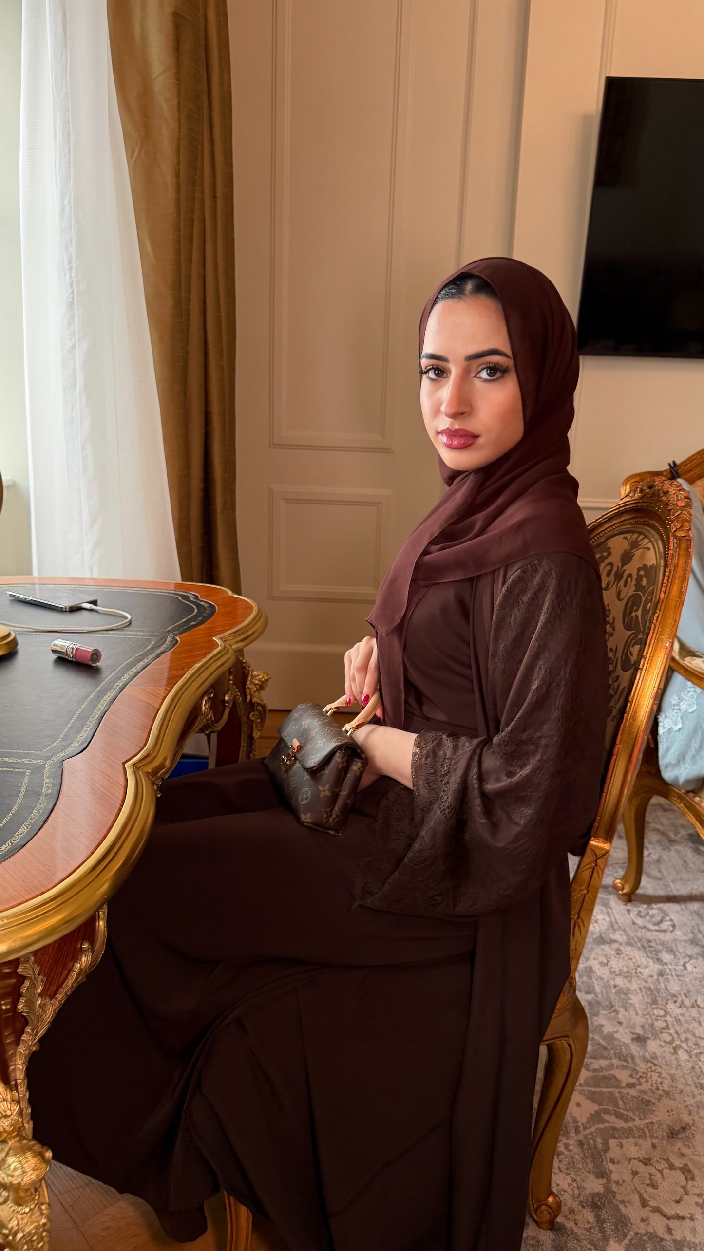 Azhar (أزهار) Brown