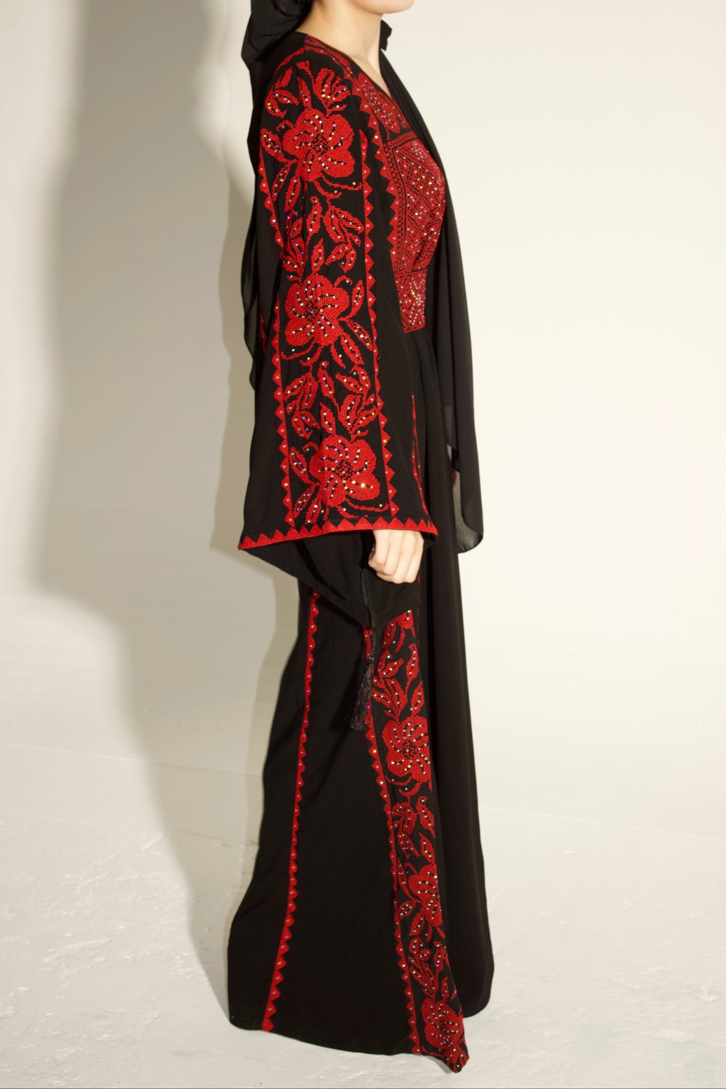 Palestinian Thobe