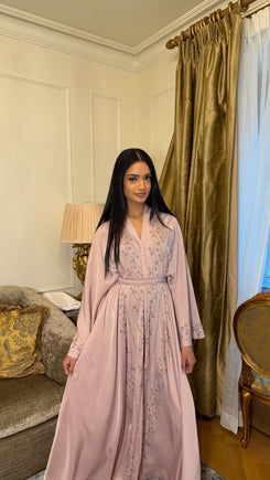 Najla (نجلاء) Pink