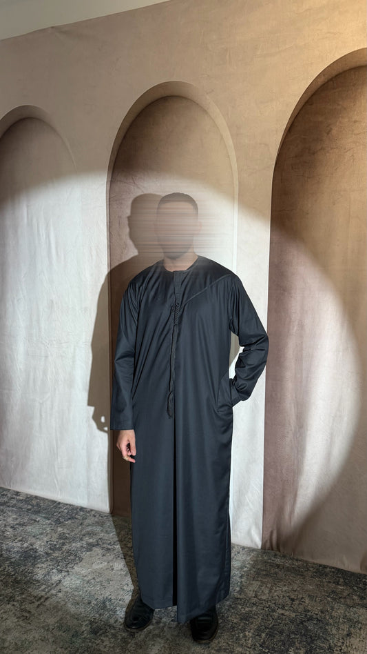Emirati Thobe (dark gray)