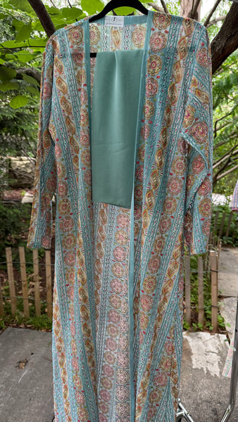 Lama (لمى) Light Blue