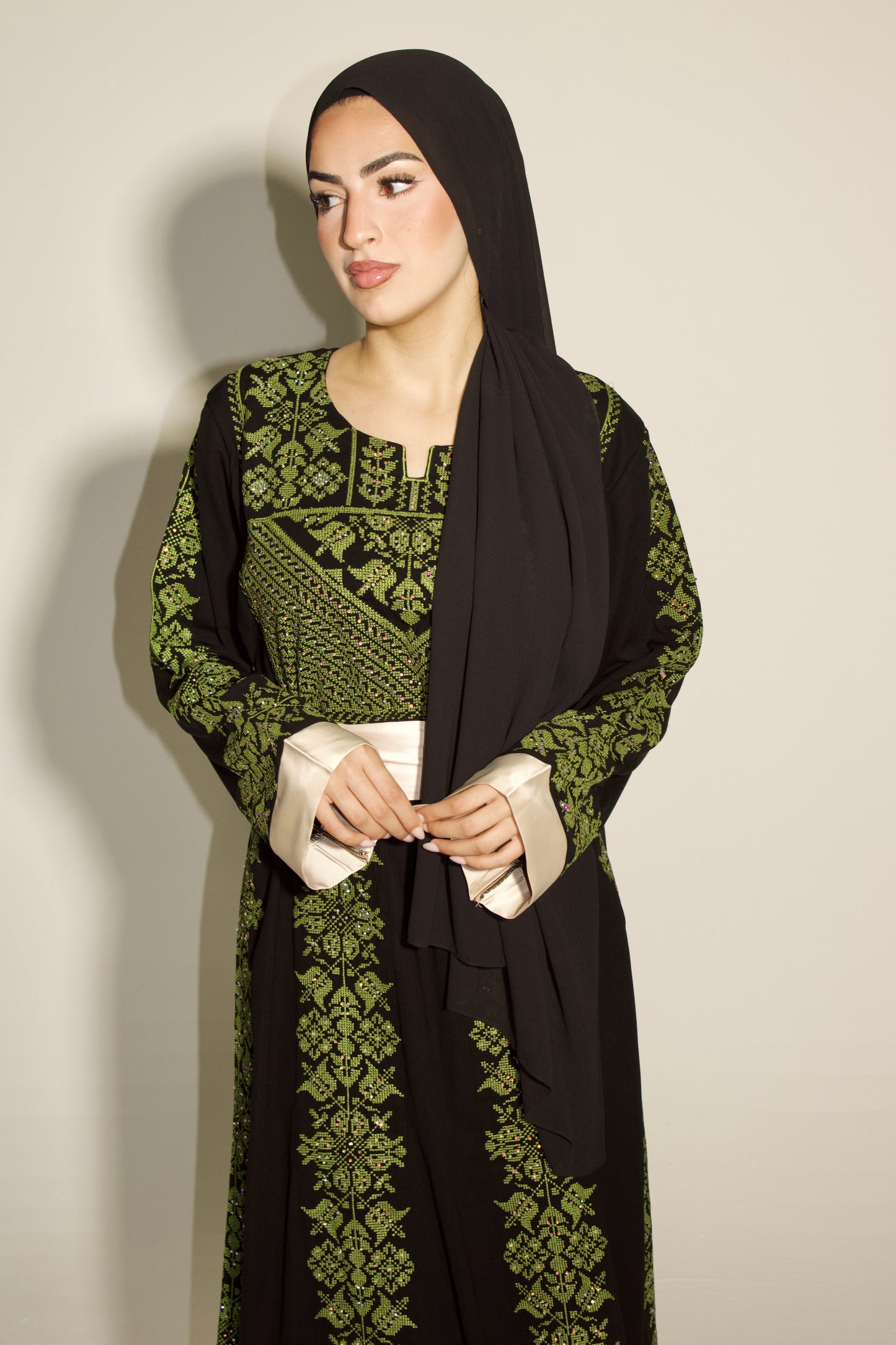 Palestinian Thobe