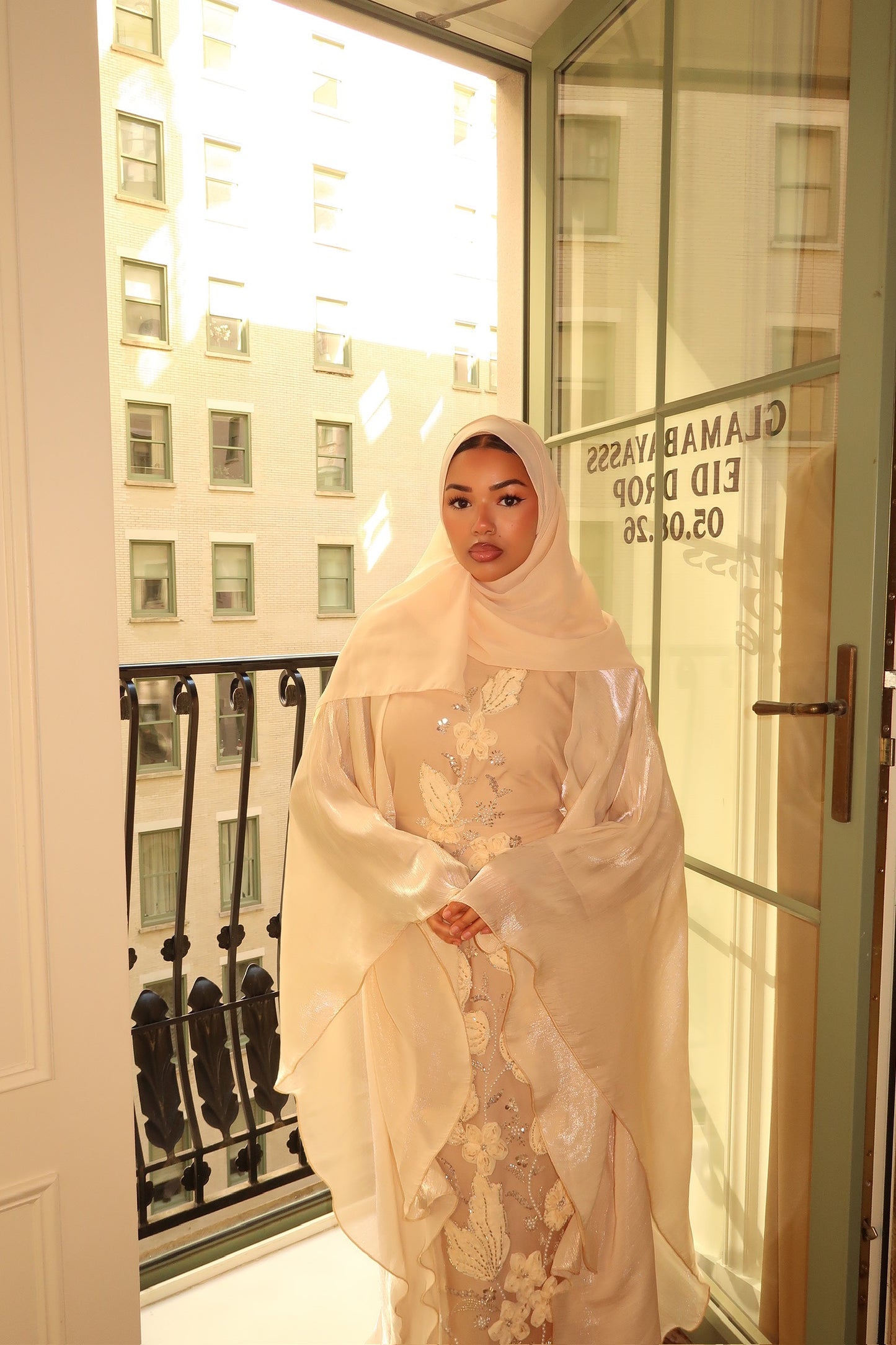 Nayela (نايلة) Beige