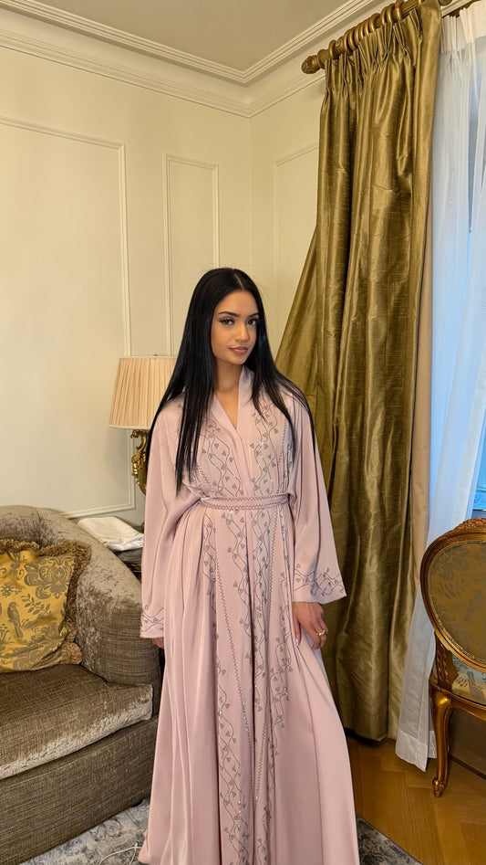 Najla (نجلاء) Pink