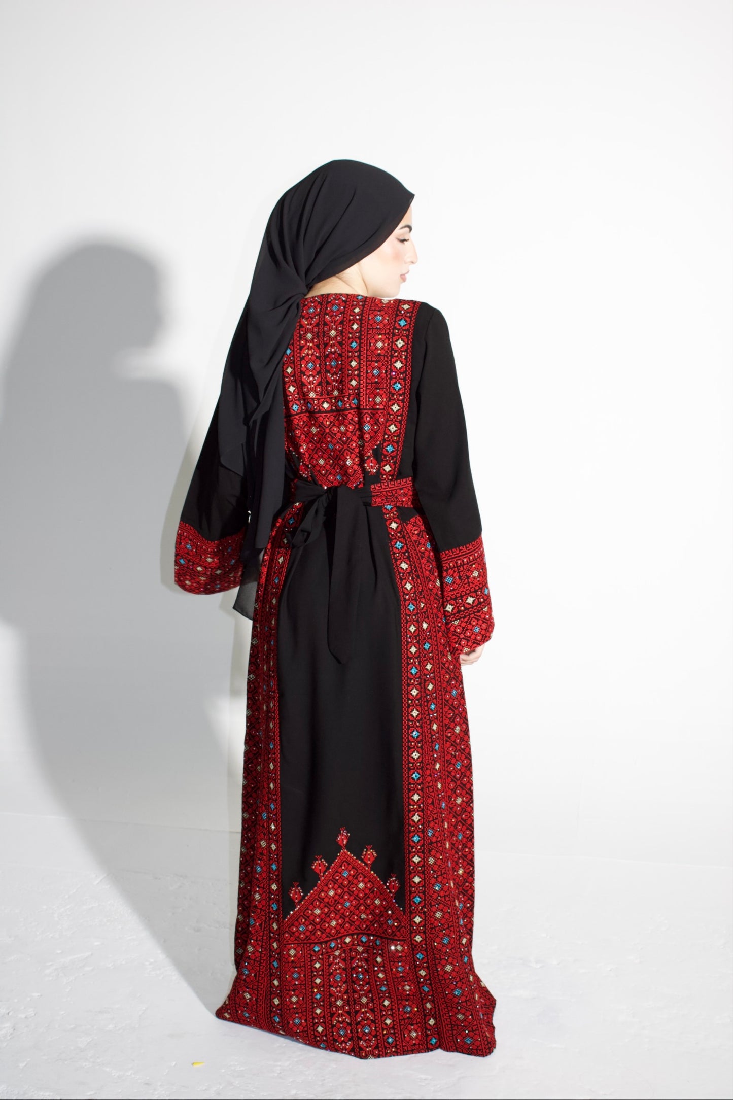 Palestinian Thobe