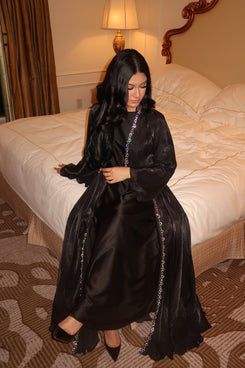 Amira (أميرة) Black