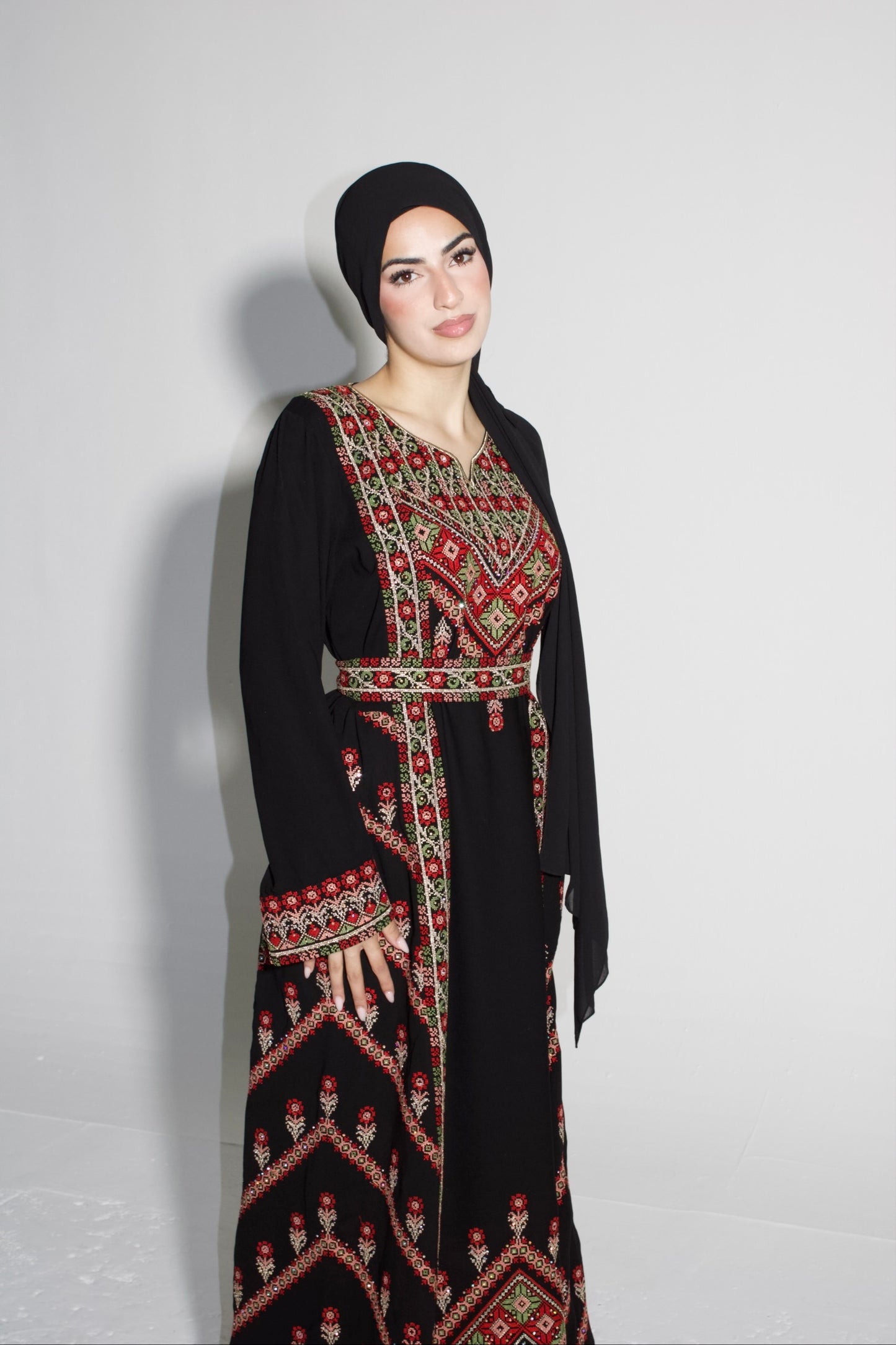 Palestinian Thobe