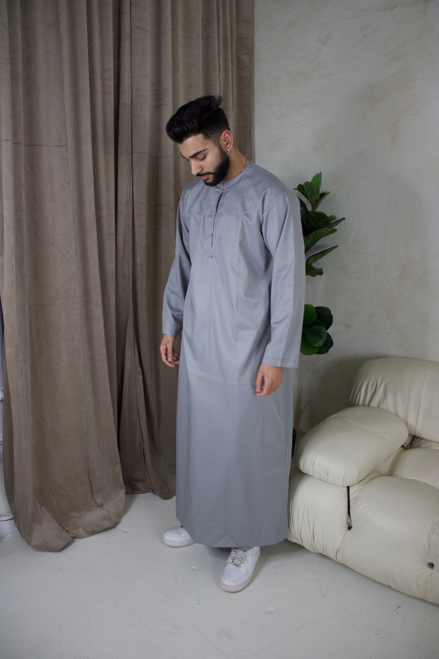 Gray Emirati Thobe